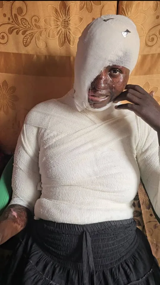 Survivor Lillian during the CERESAV visit at her home